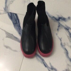 Women Black and Red Shoes